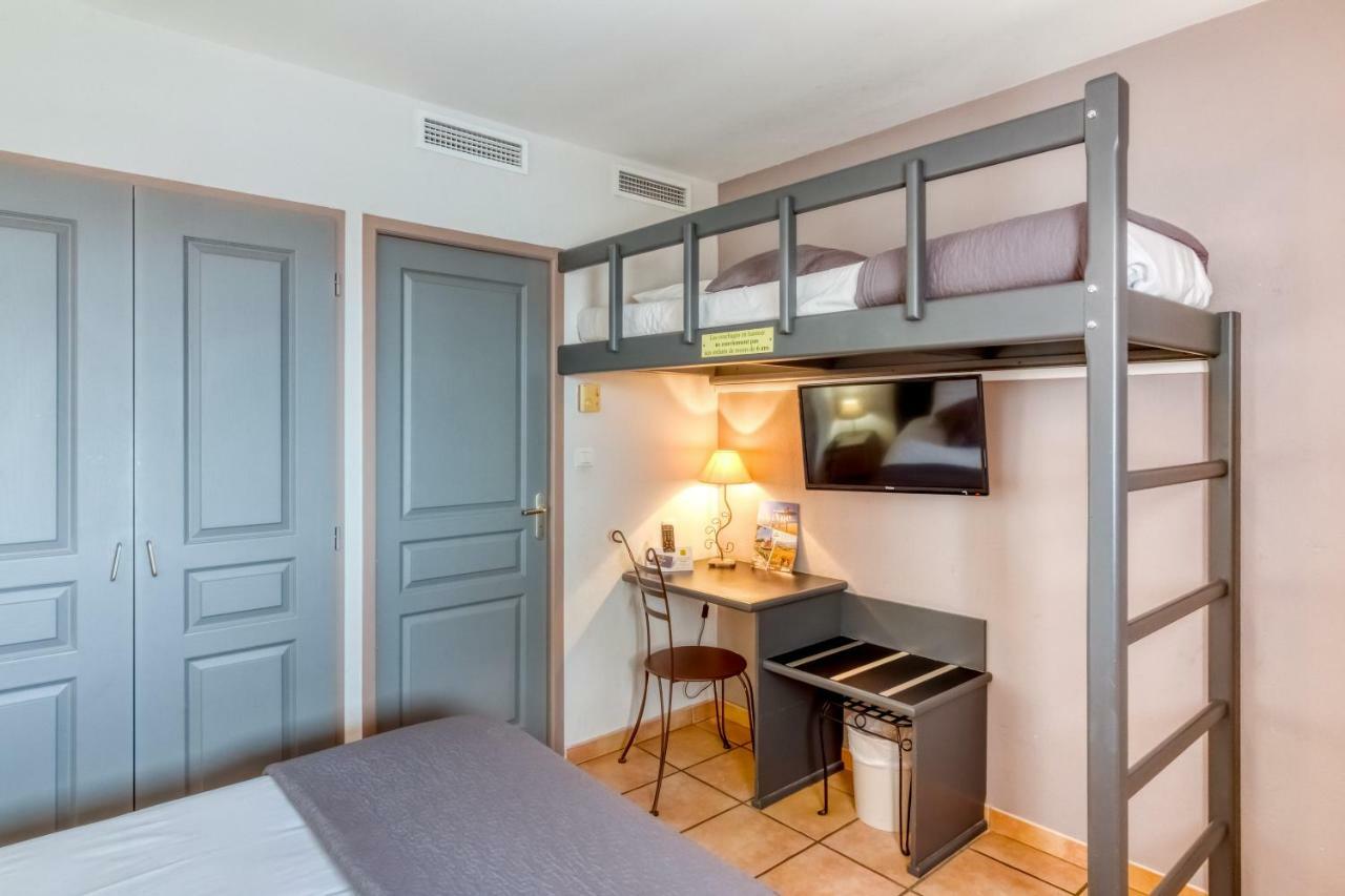 Logis Hôtel Les II Mas - Perpignan Sud Cabestany Bagian luar foto